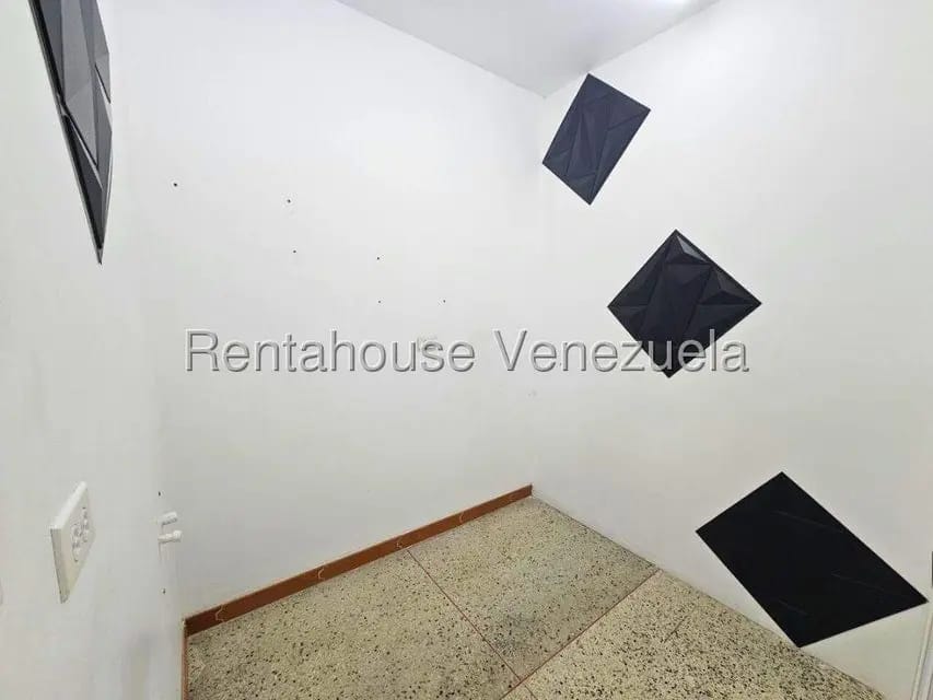 Comercial (Oficina) en Alquiler en El Marques, Distrito Metropolitano - 21