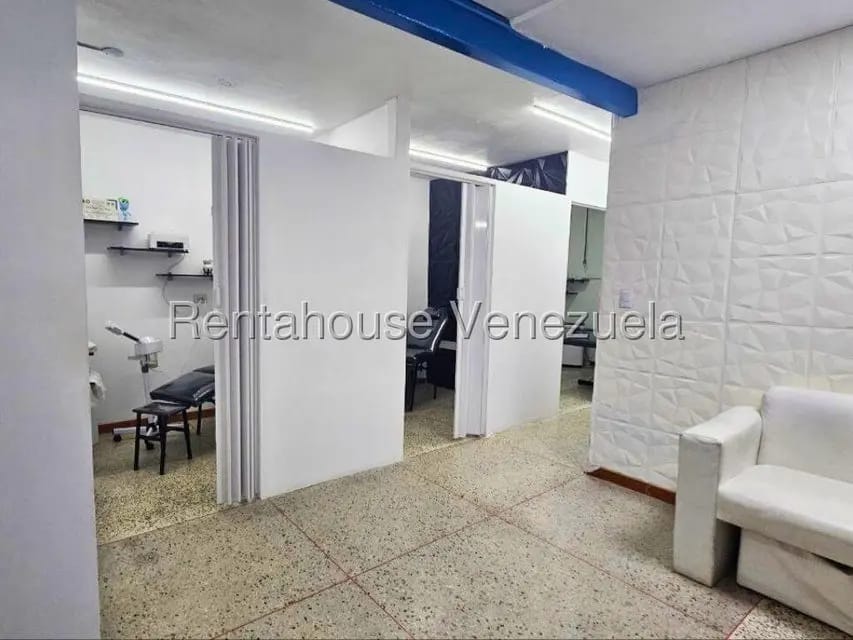 Comercial (Oficina) en Alquiler en El Marques, Distrito Metropolitano - 10