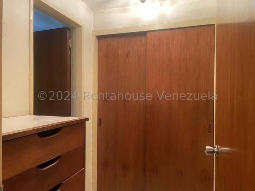 Apartamento (1 Nivel) en Venta en La Florida, Distrito Metropolitano - 19