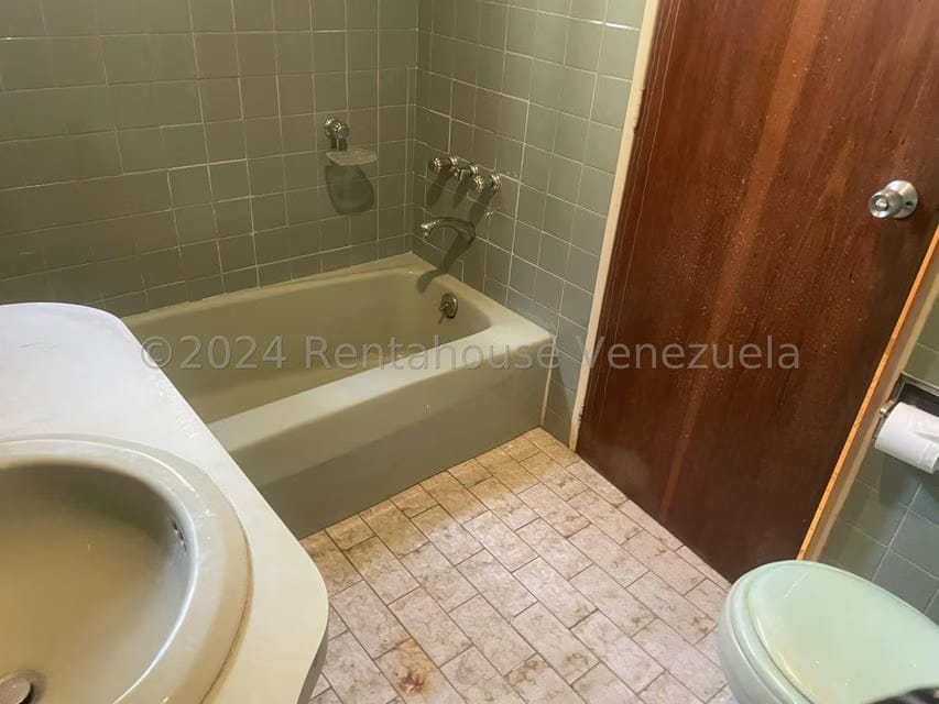 Apartamento (1 Nivel) en Venta en La Florida, Distrito Metropolitano - 21