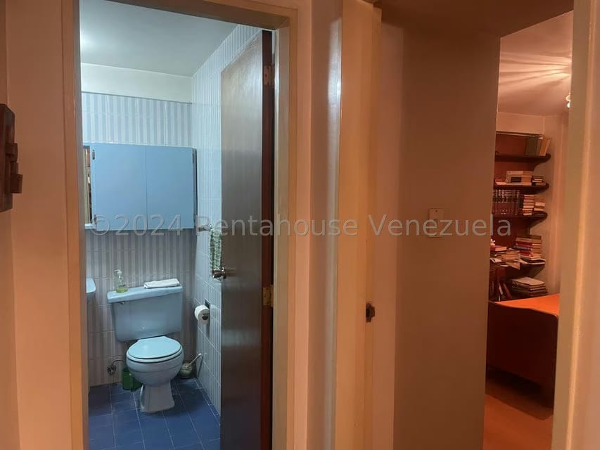 Apartamento (1 Nivel) en Venta en La Florida, Distrito Metropolitano - 25