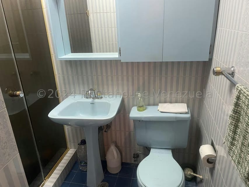 Apartamento (1 Nivel) en Venta en La Florida, Distrito Metropolitano - 26