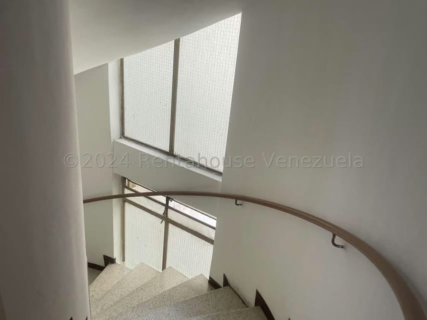 Apartamento (1 Nivel) en Venta en La Florida, Distrito Metropolitano - 36