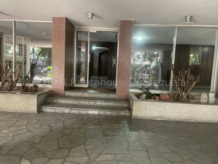 Apartamento (1 Nivel) en Venta en La Florida, Distrito Metropolitano - 38