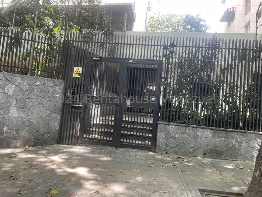 Apartamento (1 Nivel) en Venta en La Florida, Distrito Metropolitano - 44