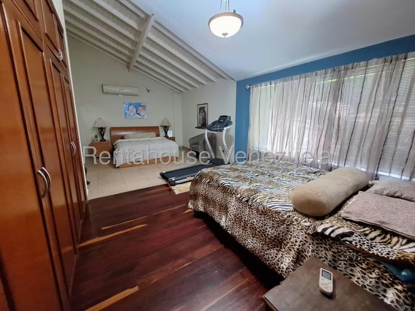 Casa (Multipes Niveles) en Venta en Altos de Guataparo, Carabobo - 16