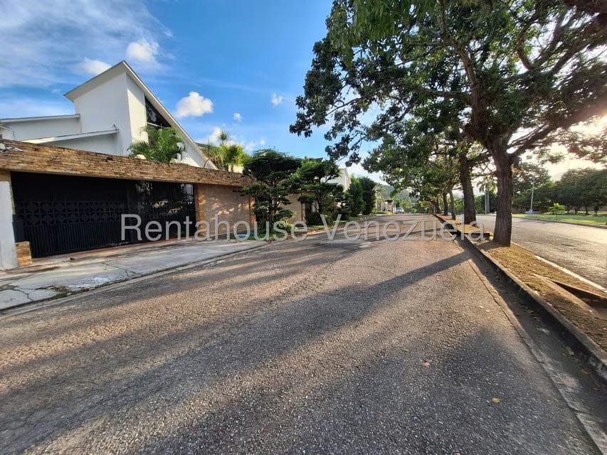 Casa (Multipes Niveles) en Venta en Altos de Guataparo, Carabobo - 28
