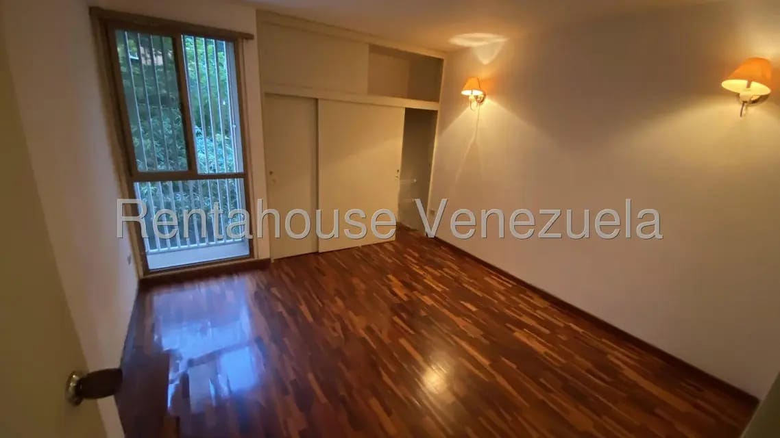Apartamento (1 Nivel) en Venta en Terrazas de Santa Ines, Distrito Metropolitano - 25