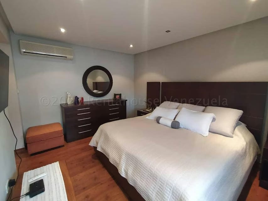 Casa (Duplex) en Venta en Los Cardones, Lara - 52