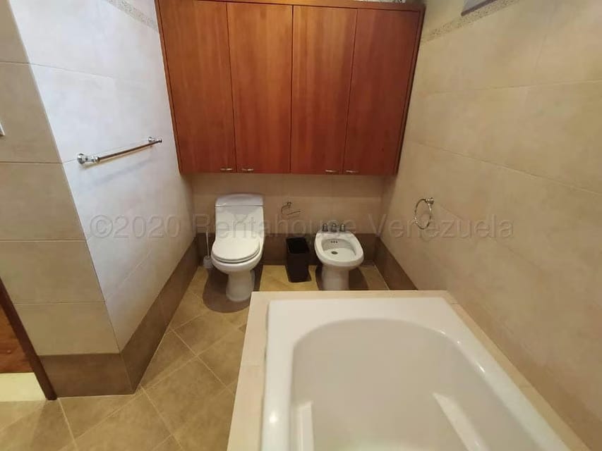 Casa (Duplex) en Venta en Los Cardones, Lara - 58
