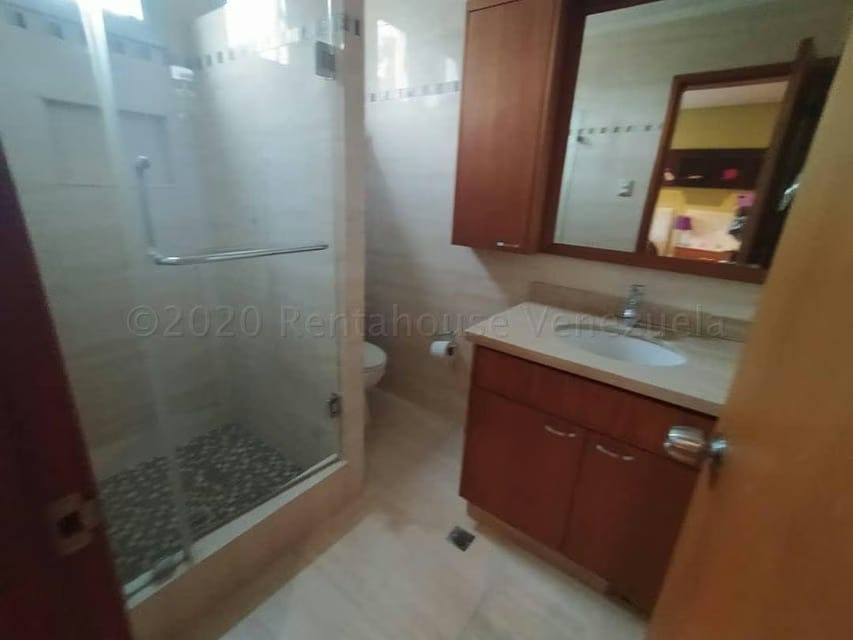 Casa (Duplex) en Venta en Los Cardones, Lara - 62