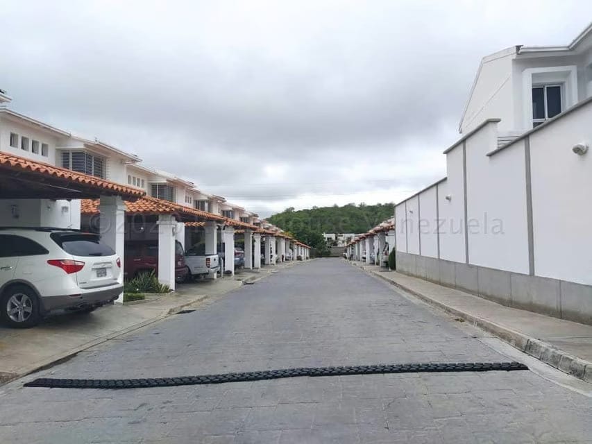 Casa (Duplex) en Venta en Los Cardones, Lara - 73