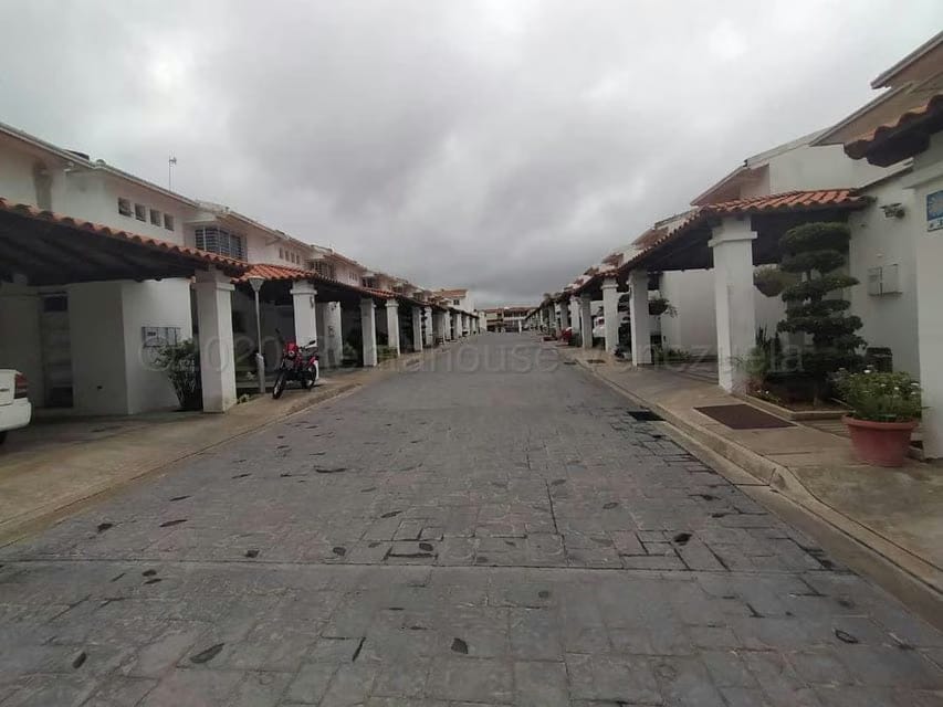 Casa (Duplex) en Venta en Los Cardones, Lara - 74