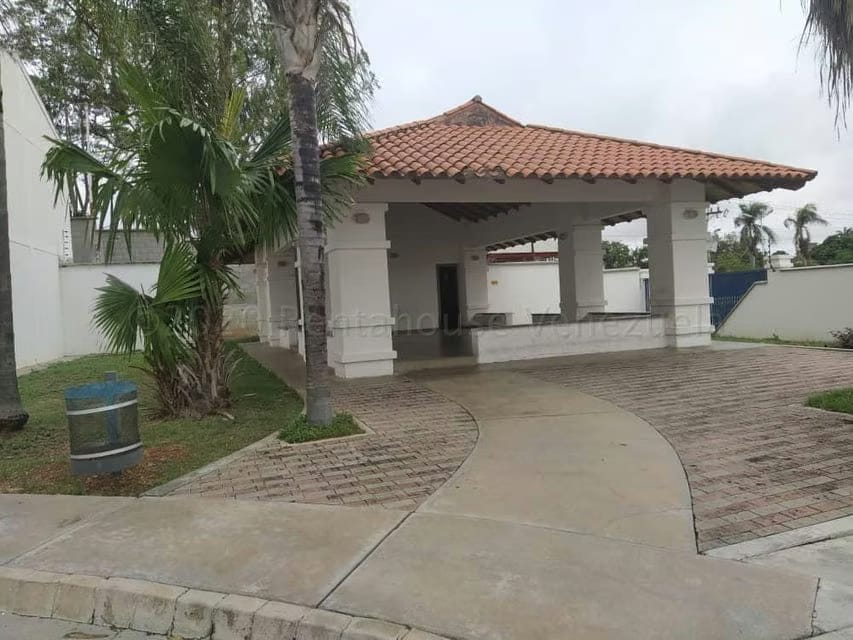 Casa (Duplex) en Venta en Los Cardones, Lara - 84