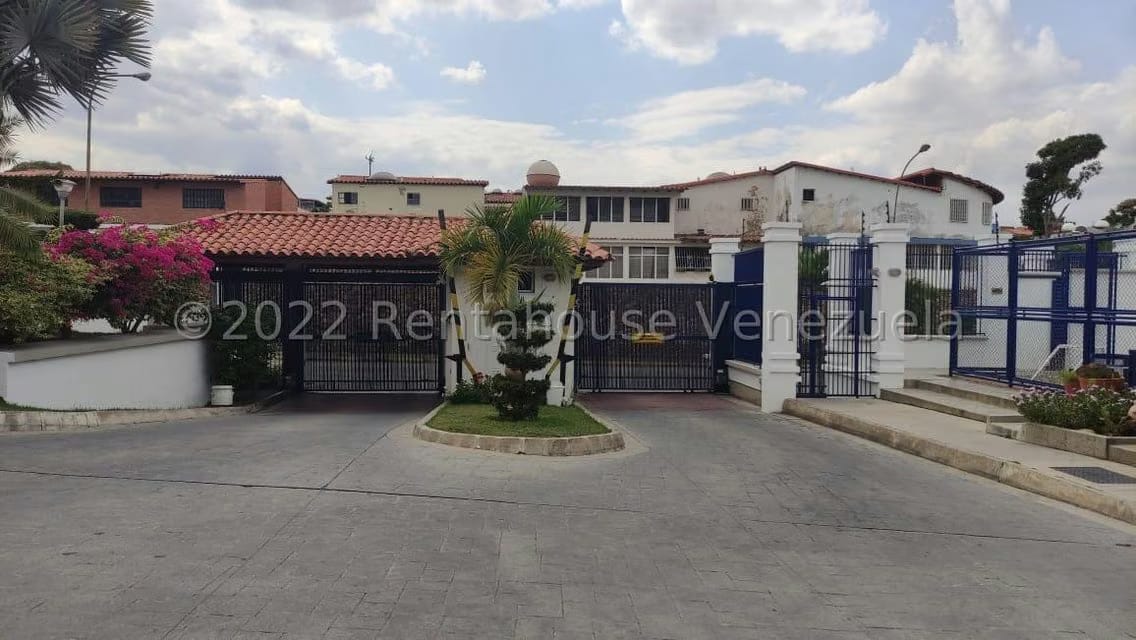 Casa (Duplex) en Venta en Los Cardones, Lara - 86