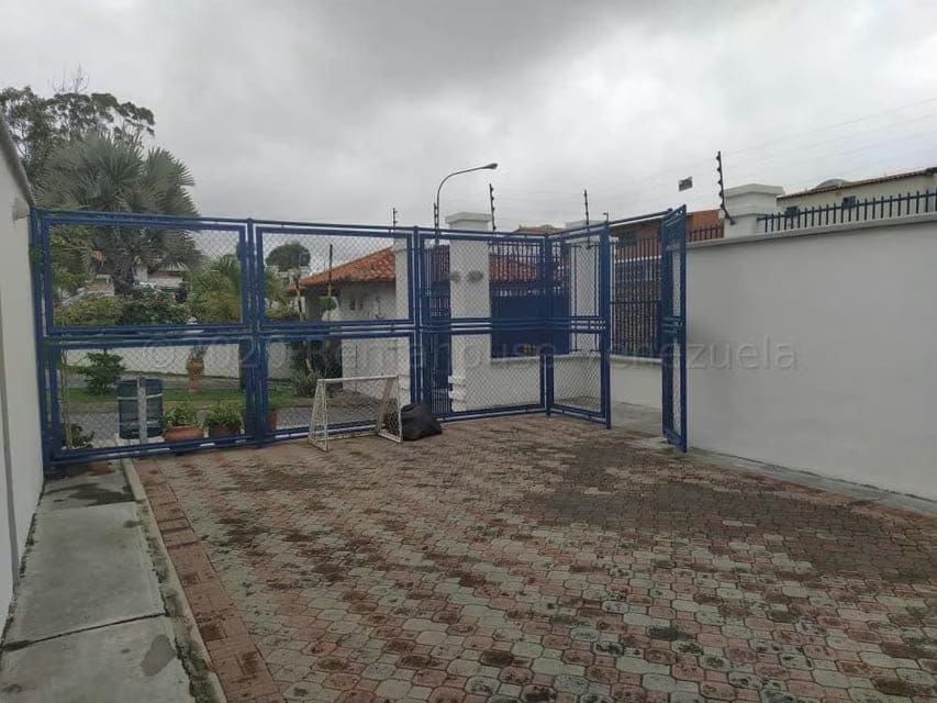Casa (Duplex) en Venta en Los Cardones, Lara - 89