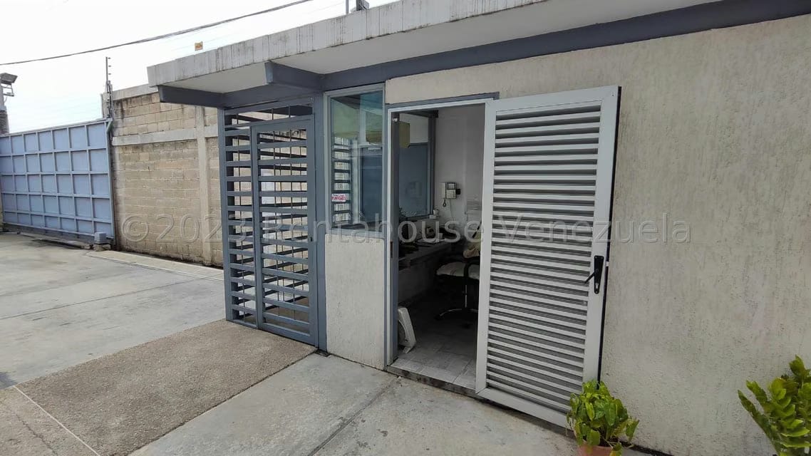 Comercial (Galpon - Deposito) en Venta en La Providencia, Aragua - 101