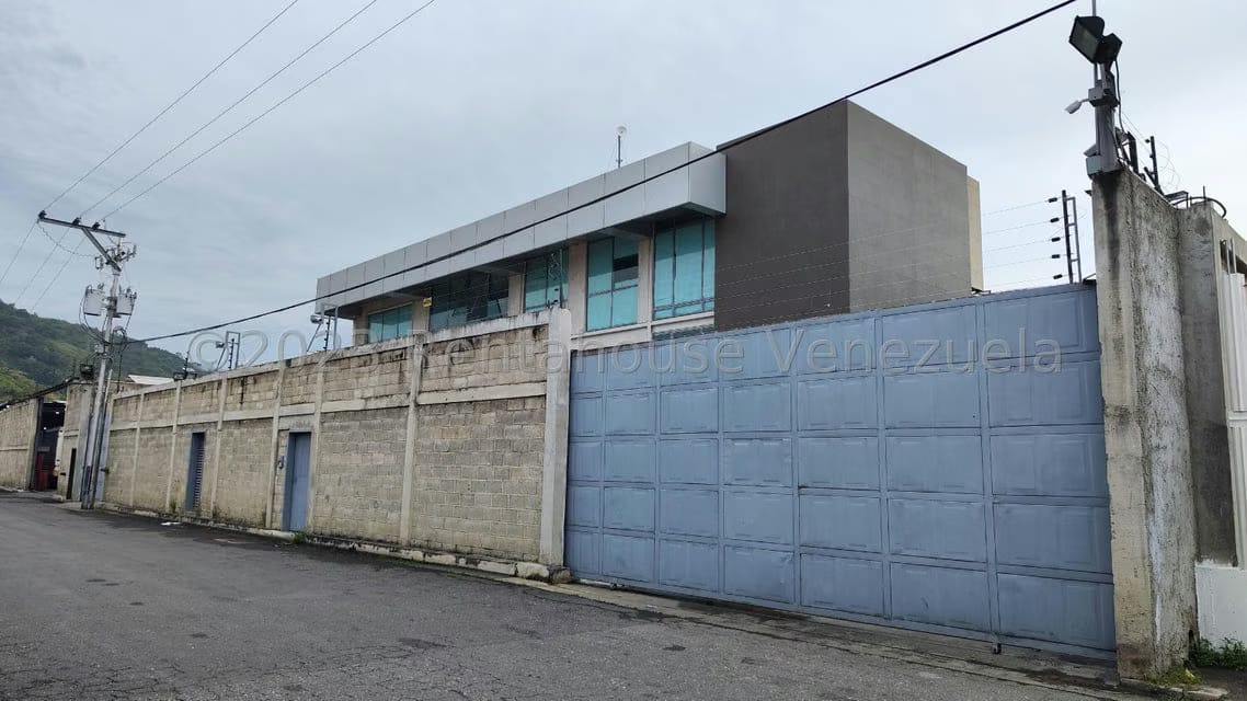 Comercial (Galpon - Deposito) en Venta en La Providencia, Aragua - 121