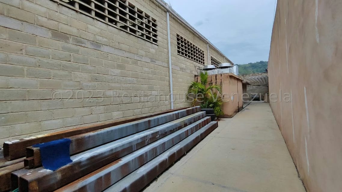 Comercial (Galpon - Deposito) en Venta en La Providencia, Aragua - 83