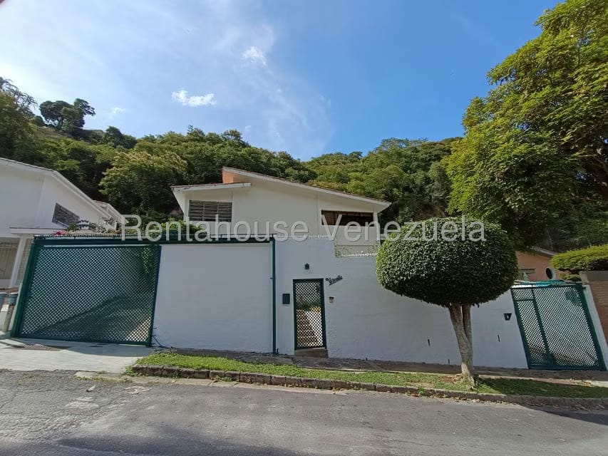 Casa (Multipes Niveles) en Venta en Santa Marta, Distrito Metropolitano
