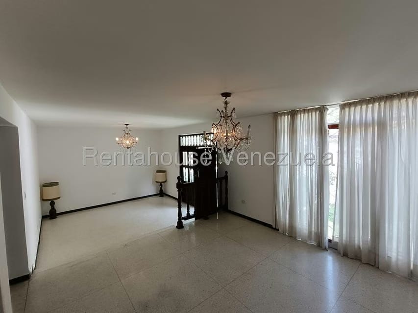 Casa (Multipes Niveles) en Venta en Santa Marta, Distrito Metropolitano - 13