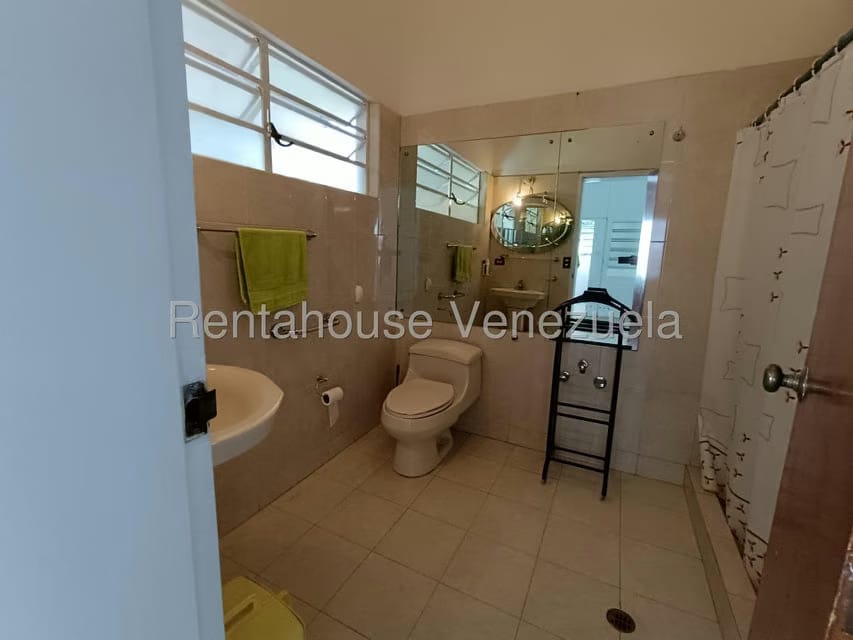 Casa (Multipes Niveles) en Venta en Santa Marta, Distrito Metropolitano - 16