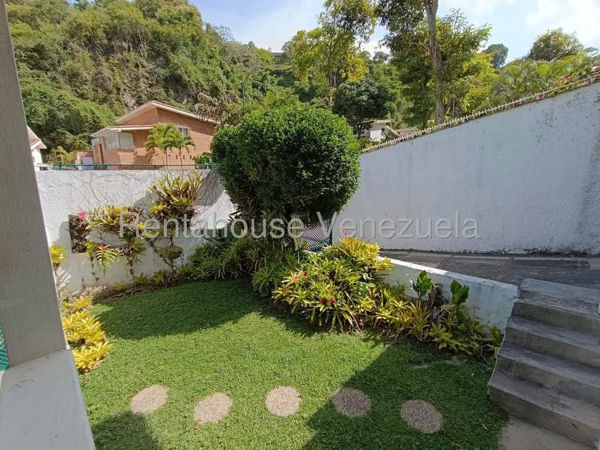 Casa (Multipes Niveles) en Venta en Santa Marta, Distrito Metropolitano - 3