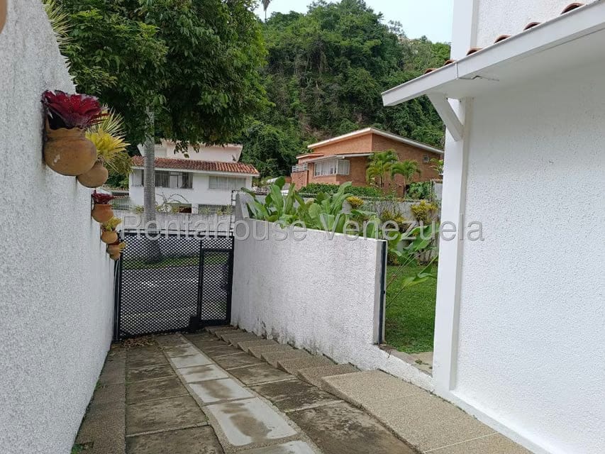 Casa (Multipes Niveles) en Venta en Santa Marta, Distrito Metropolitano - 22