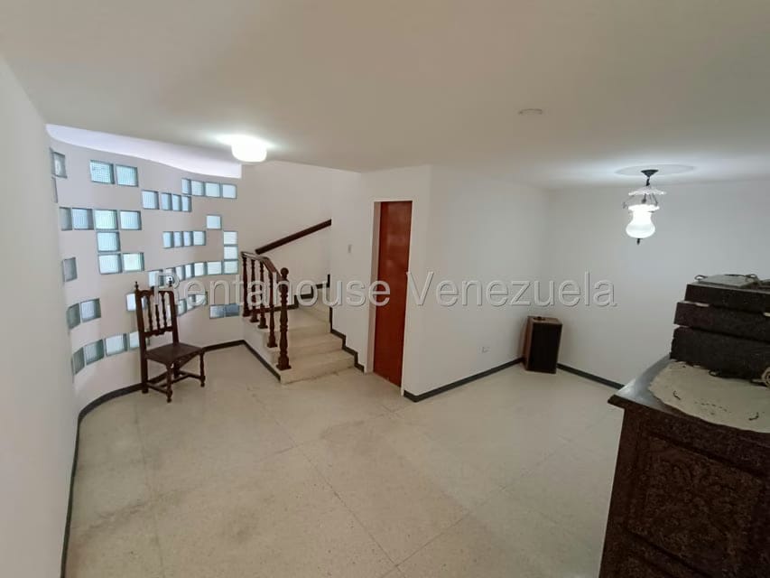 Casa (Multipes Niveles) en Venta en Santa Marta, Distrito Metropolitano - 8