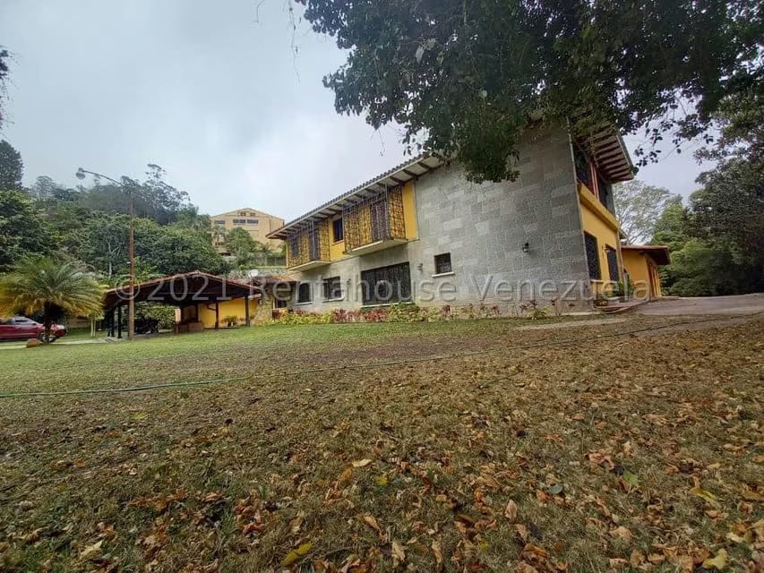 Casa (Multipes Niveles) en Venta en La Lagunita Country Club, Distrito Metropolitano - 2