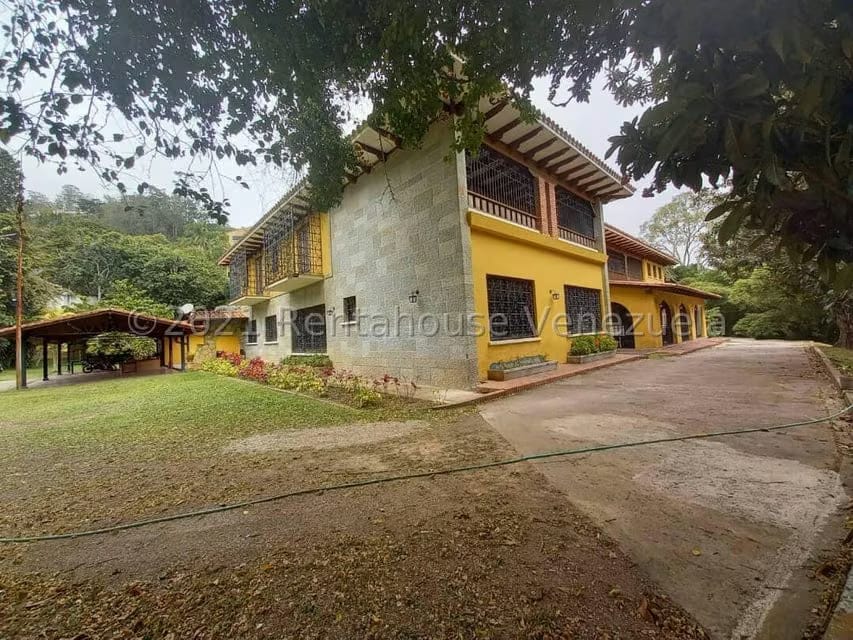 Casa (Multipes Niveles) en Venta en La Lagunita Country Club, Distrito Metropolitano - 3