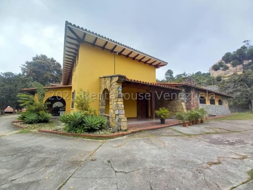 Casa (Multipes Niveles) en Venta en La Lagunita Country Club, Distrito Metropolitano - 4