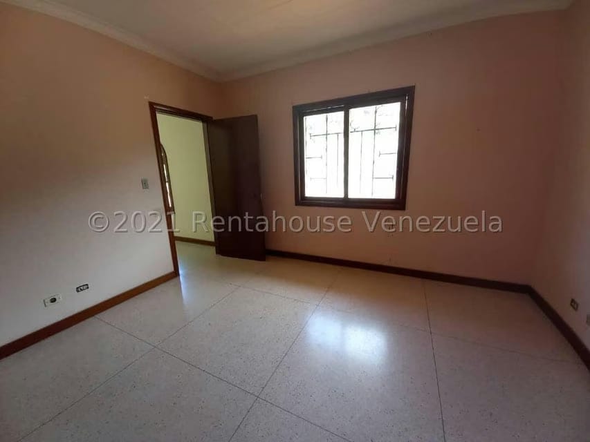 Casa (Multipes Niveles) en Venta en La Lagunita Country Club, Distrito Metropolitano - 55