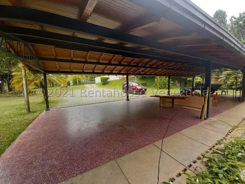 Casa (Multipes Niveles) en Venta en La Lagunita Country Club, Distrito Metropolitano - 82
