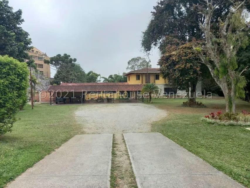 Casa (Multipes Niveles) en Venta en La Lagunita Country Club, Distrito Metropolitano - 86