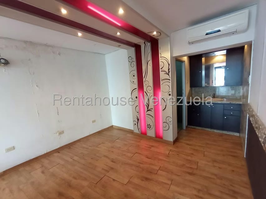 Comercial (Local Comercial) en Alquiler en Almarriera, Lara - 5