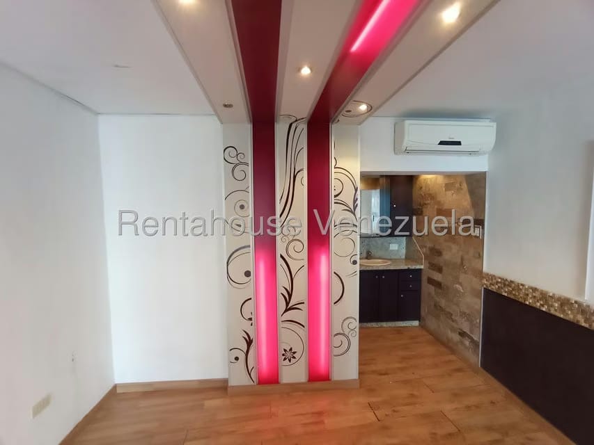 Comercial (Local Comercial) en Alquiler en Almarriera, Lara - 6