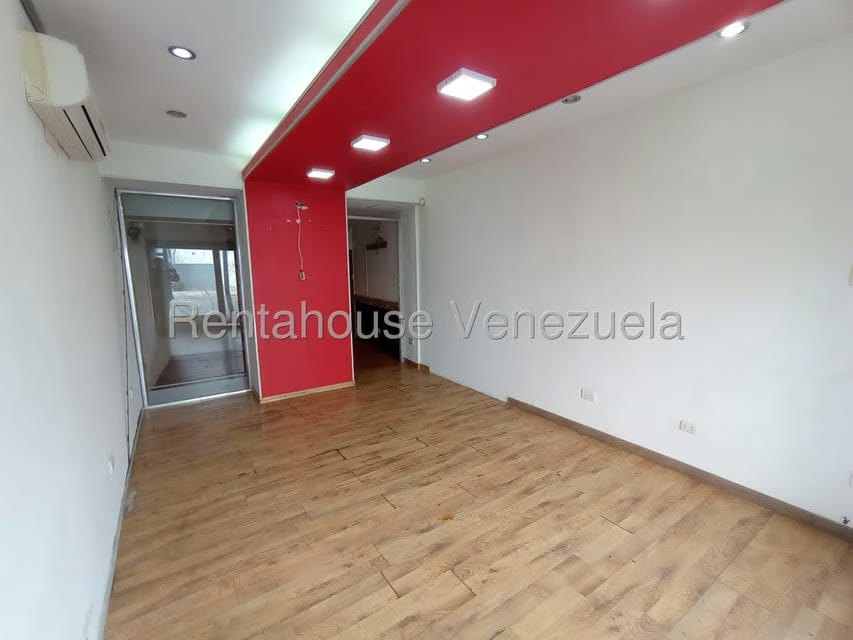 Comercial (Local Comercial) en Alquiler en Almarriera, Lara - 8