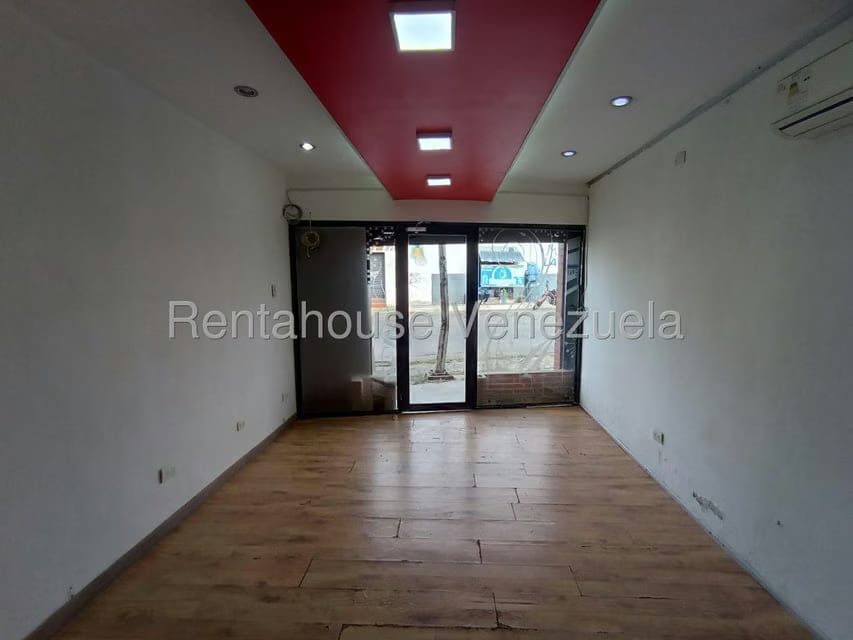 Comercial (Local Comercial) en Alquiler en Almarriera, Lara - 9