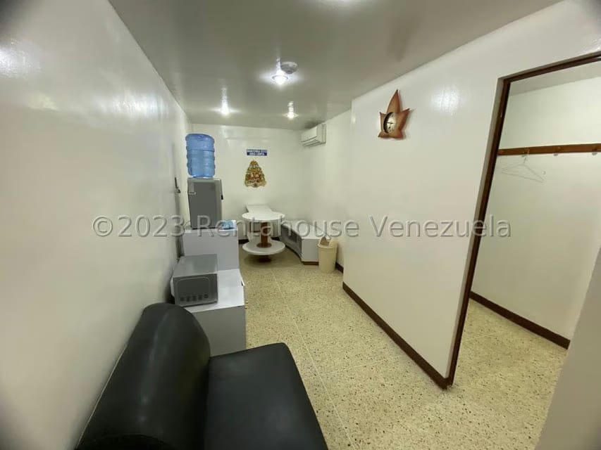 Casa (1 Nivel) en Venta en Santa Monica, Distrito Metropolitano - 23
