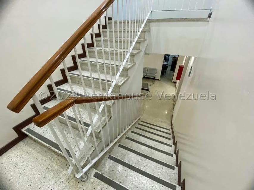 Casa (1 Nivel) en Venta en Santa Monica, Distrito Metropolitano - 34