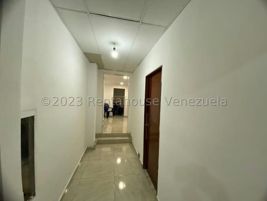 Casa (1 Nivel) en Venta en Santa Monica, Distrito Metropolitano - 35