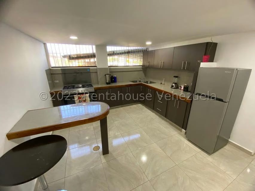 Casa (1 Nivel) en Venta en Santa Monica, Distrito Metropolitano - 36