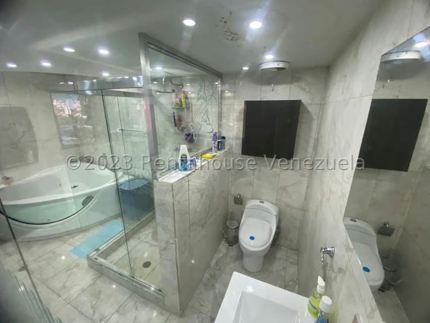 Casa (1 Nivel) en Venta en Santa Monica, Distrito Metropolitano - 46