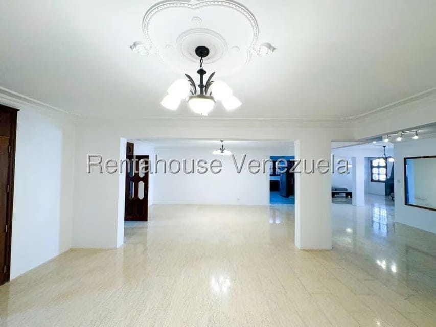 Casa (Duplex) en Venta en Los Naranjos del Cafetal, Distrito Metropolitano - 18