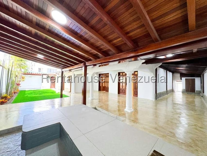 Casa (Duplex) en Venta en Los Naranjos del Cafetal, Distrito Metropolitano - 41
