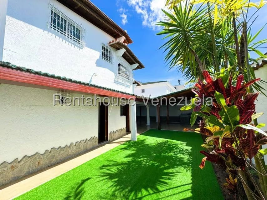 Casa (Duplex) en Venta en Los Naranjos del Cafetal, Distrito Metropolitano - 44