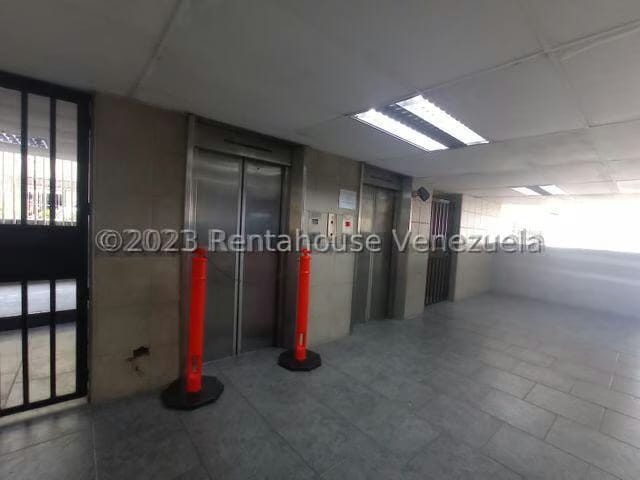 Comercial (Oficina) en Venta en Zona Centro, Aragua - 5