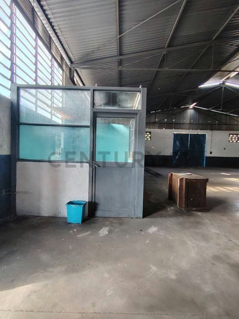 Century 21 Inmobiliaria A1 Vende Galpon en La Quizanda - 3