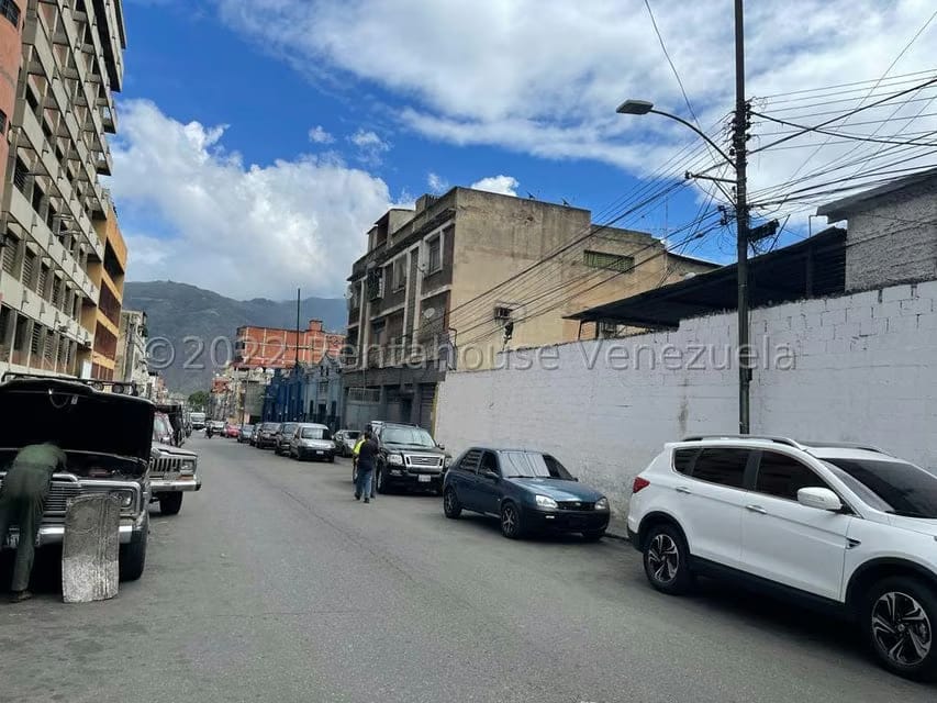 Comercial (Local Comercial) en Venta en Catia, Distrito Metropolitano - 3